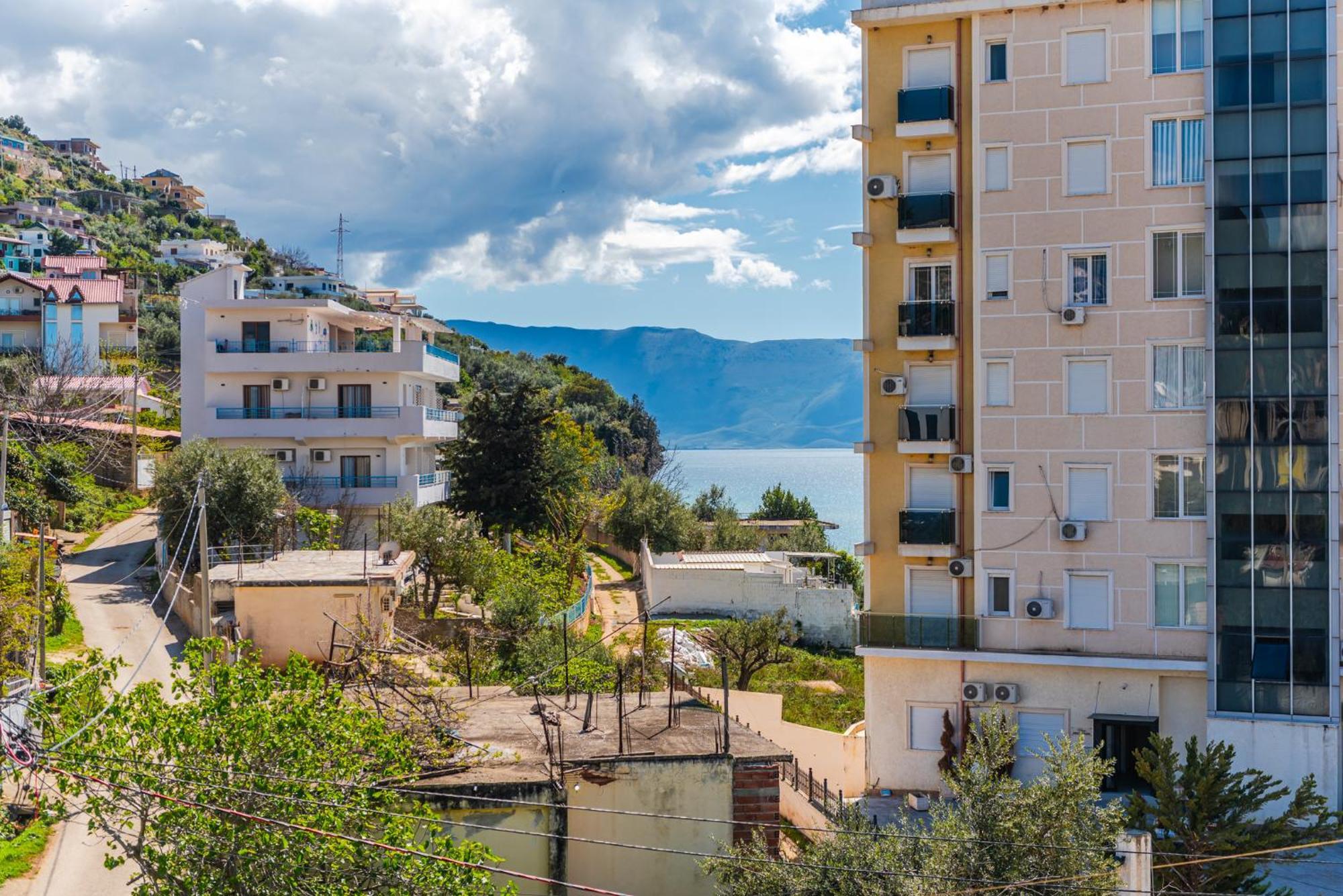Melon Apartments Vlorë Eksteriør billede