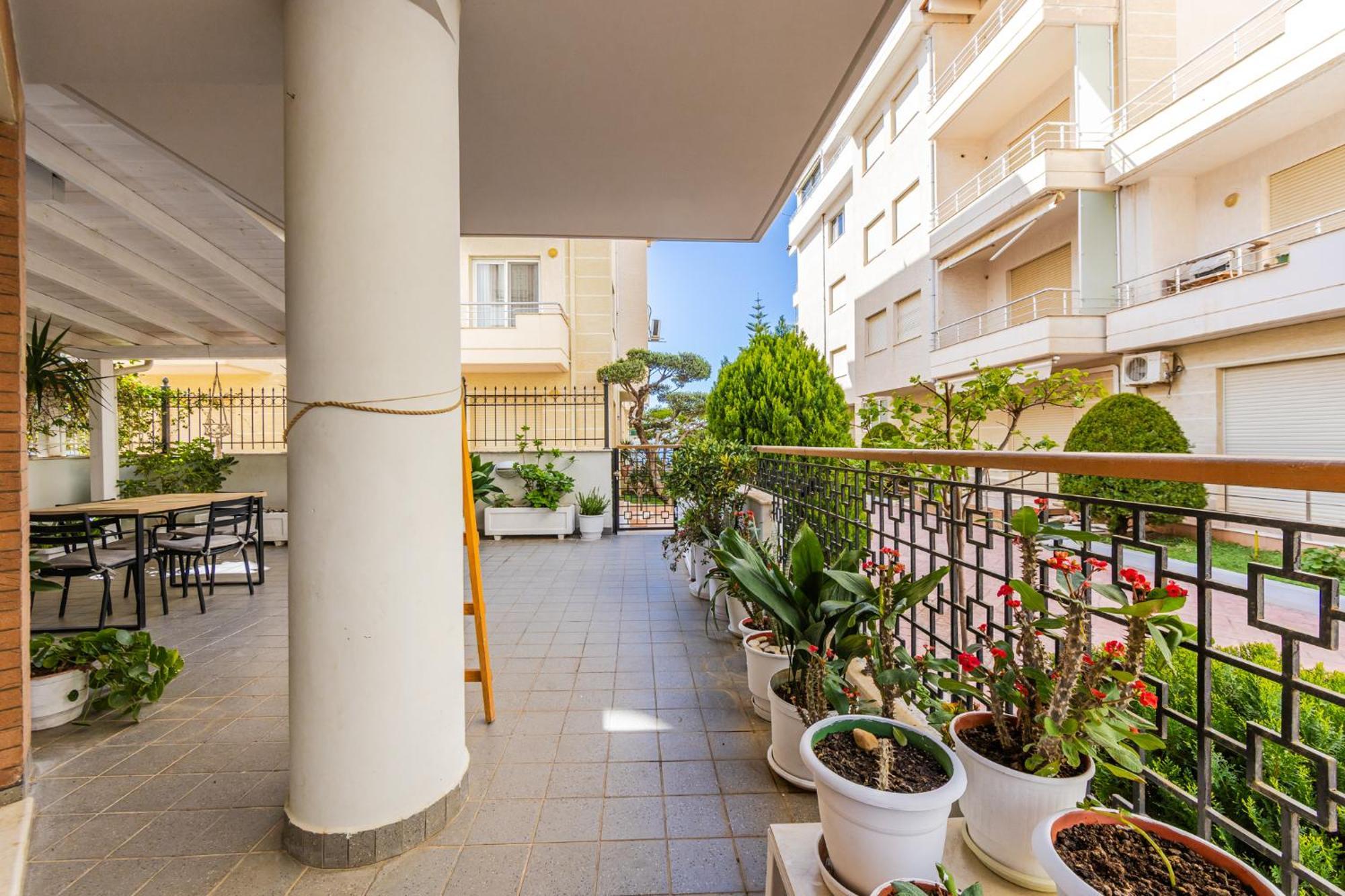 Melon Apartments Vlorë Eksteriør billede